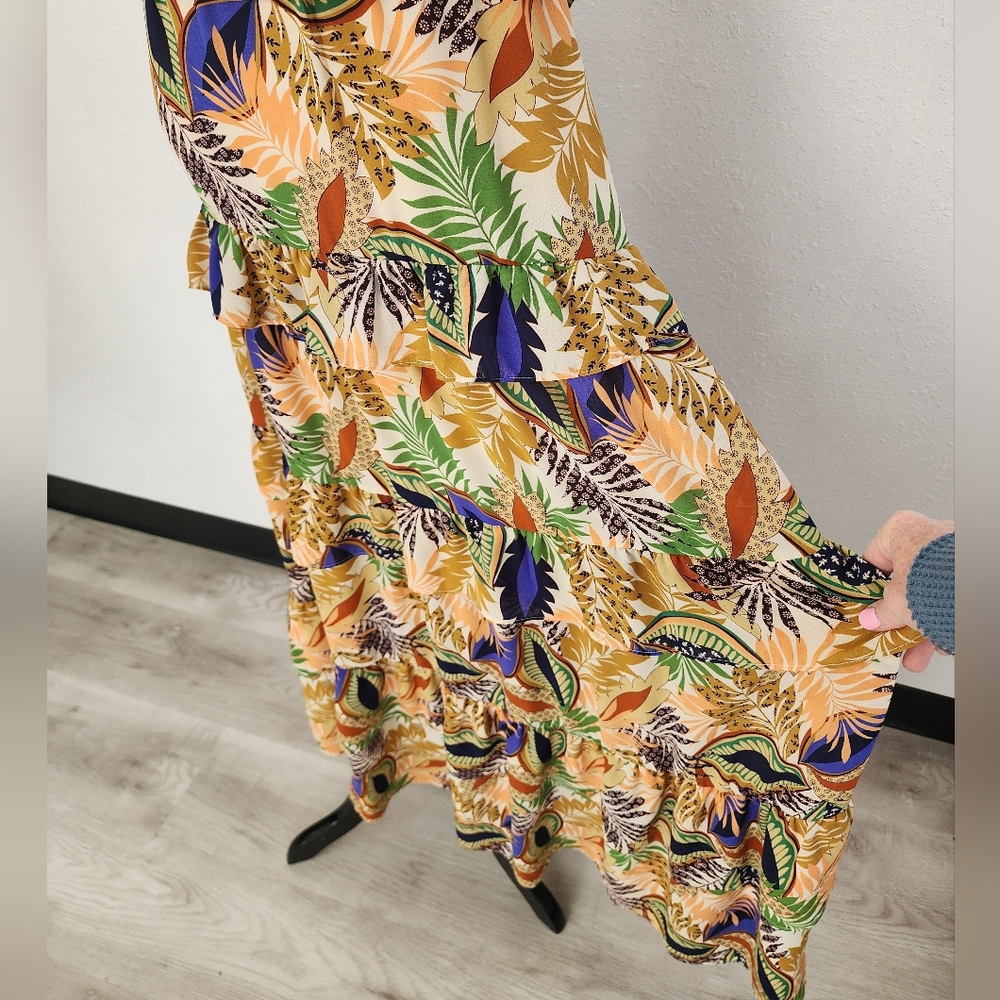Glamorous Multicolor Floral Dress Leaf Print Open Back Maxi Dress Size 6 - Picture 9 of 10